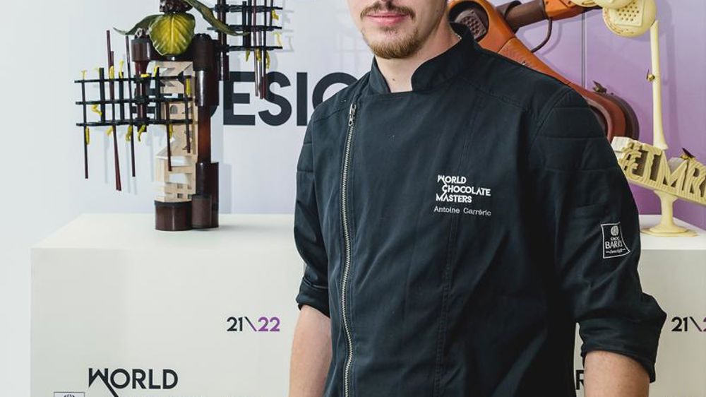 Antoine Carréric, lauréatdes WCM France, avec sa pièce artistique baptisée Brocéliande, qui évoque la recherche sur les énergies vertes.N. Djimbilth/Aeterno Praesenti Photography